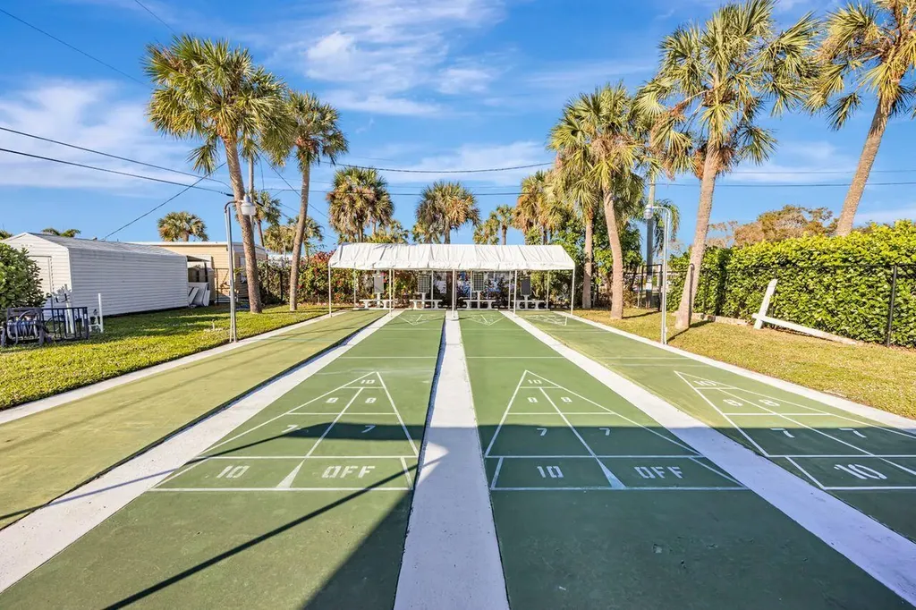 14556 Glenview Drive Delray Beach FL 33445