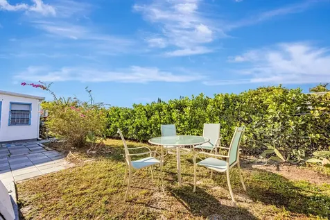 14556 Glenview Drive Delray Beach FL 33445