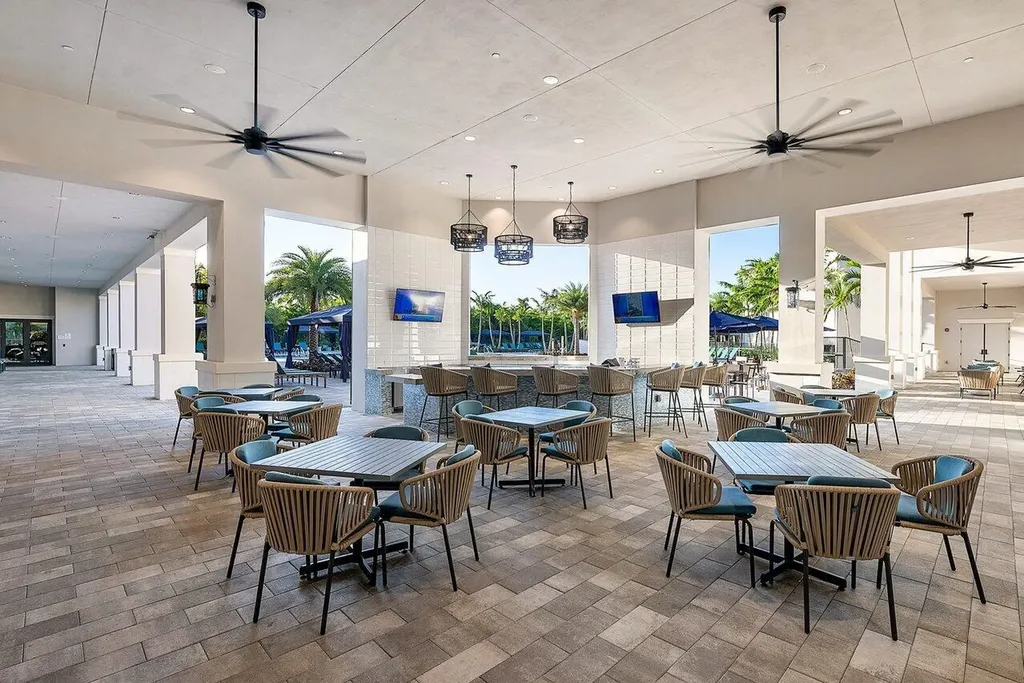9918 Pecorino Isle Boynton Beach FL 33473