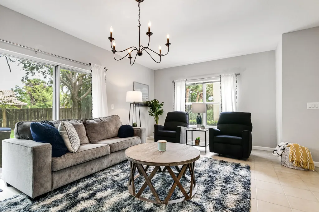 13354 Georgian Court Wellington FL 33414