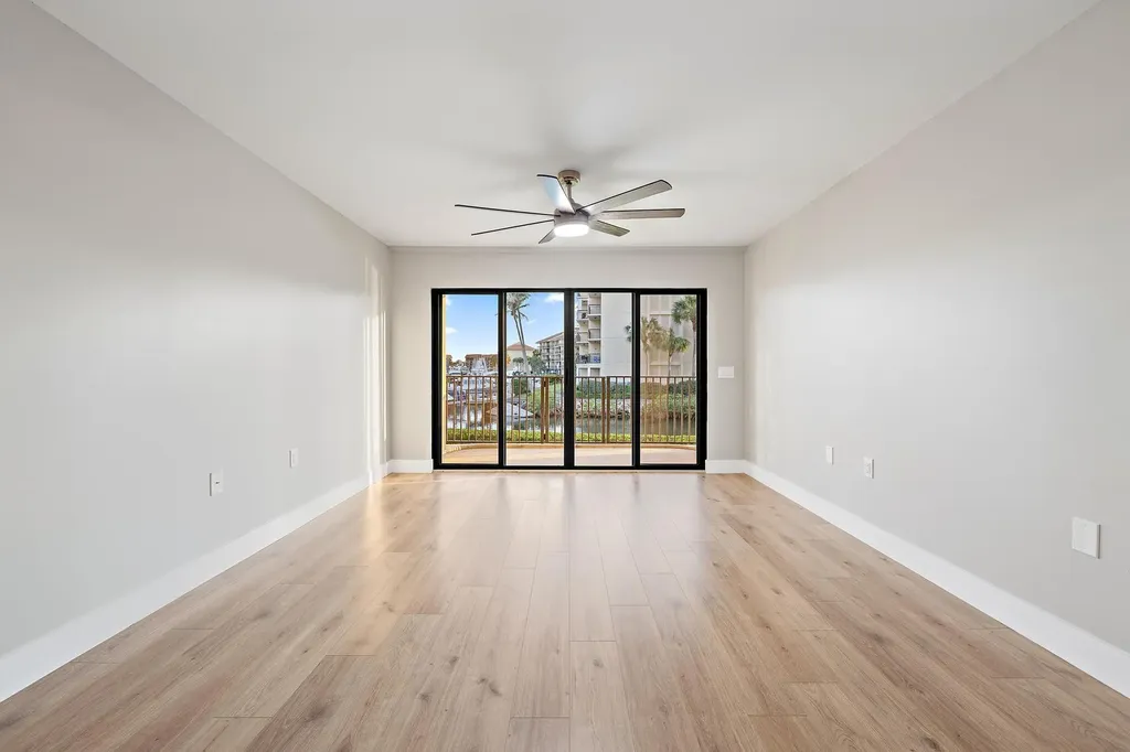 1601 Marina Isle Way Jupiter FL 33477