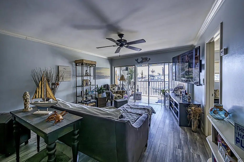 714 Northlake Court North Palm Beach FL 33408