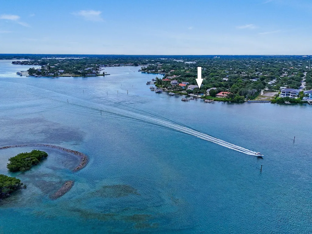 114 W Riverside Drive Jupiter FL 33469
