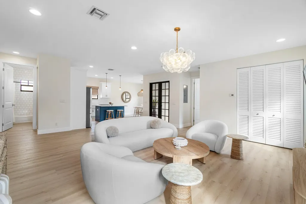 7606 S Olive Avenue West Palm Beach FL 33405