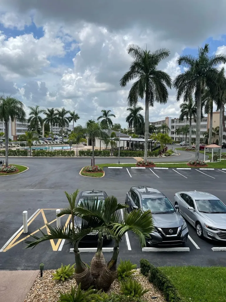2052 Cornwall C Boca Raton FL 33434