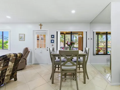 331 Knotty Pine Circle Greenacres FL 33463
