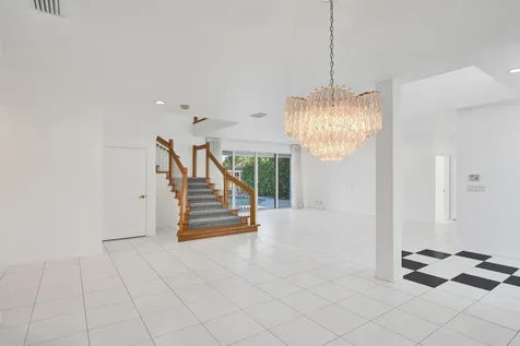 807 Coventry Street Boca Raton FL 33487