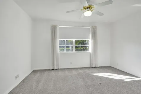 807 Coventry Street Boca Raton FL 33487