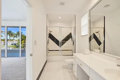 807 Coventry Street Boca Raton FL 33487