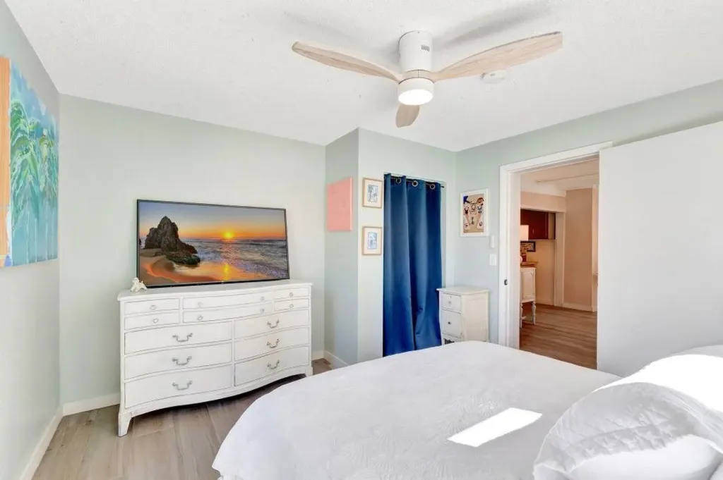 237 SW 3rd Avenue Delray Beach FL 33444