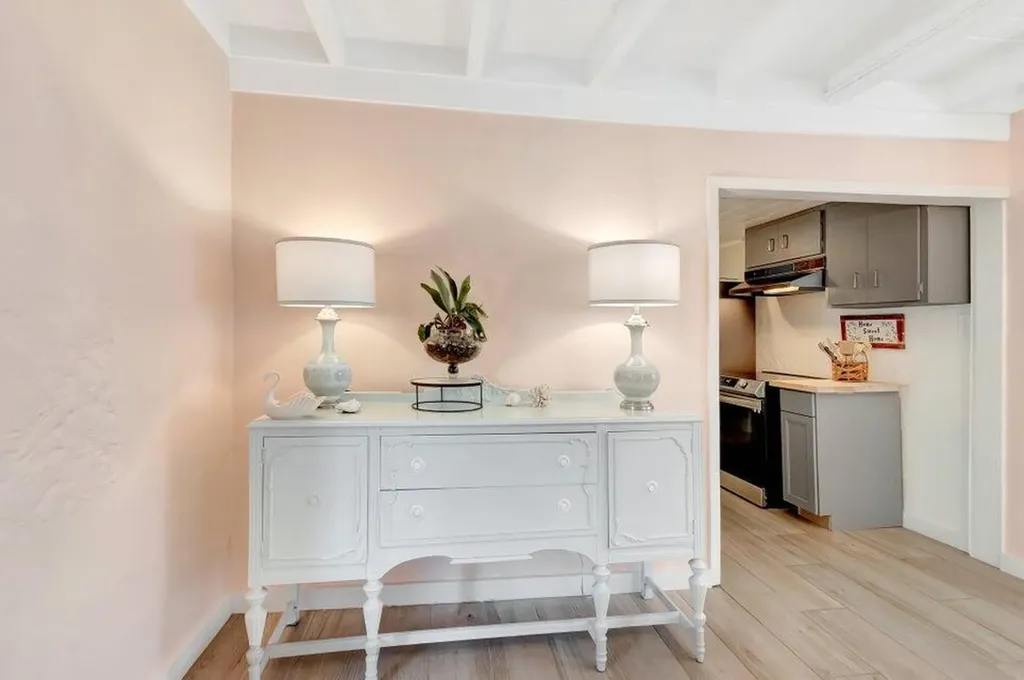 237 SW 3rd Avenue Delray Beach FL 33444