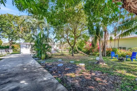 237 SW 3rd Avenue Delray Beach FL 33444