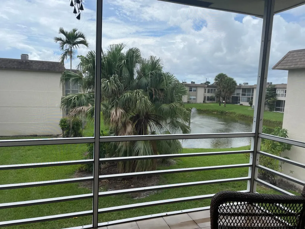 506 Davis Road Palm Springs FL 33461