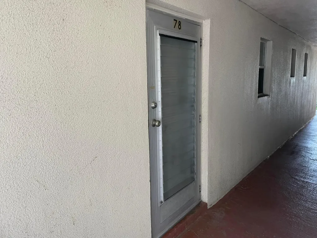 506 Davis Road Palm Springs FL 33461