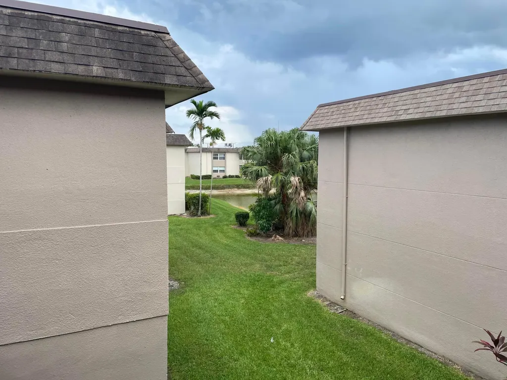 506 Davis Road Palm Springs FL 33461