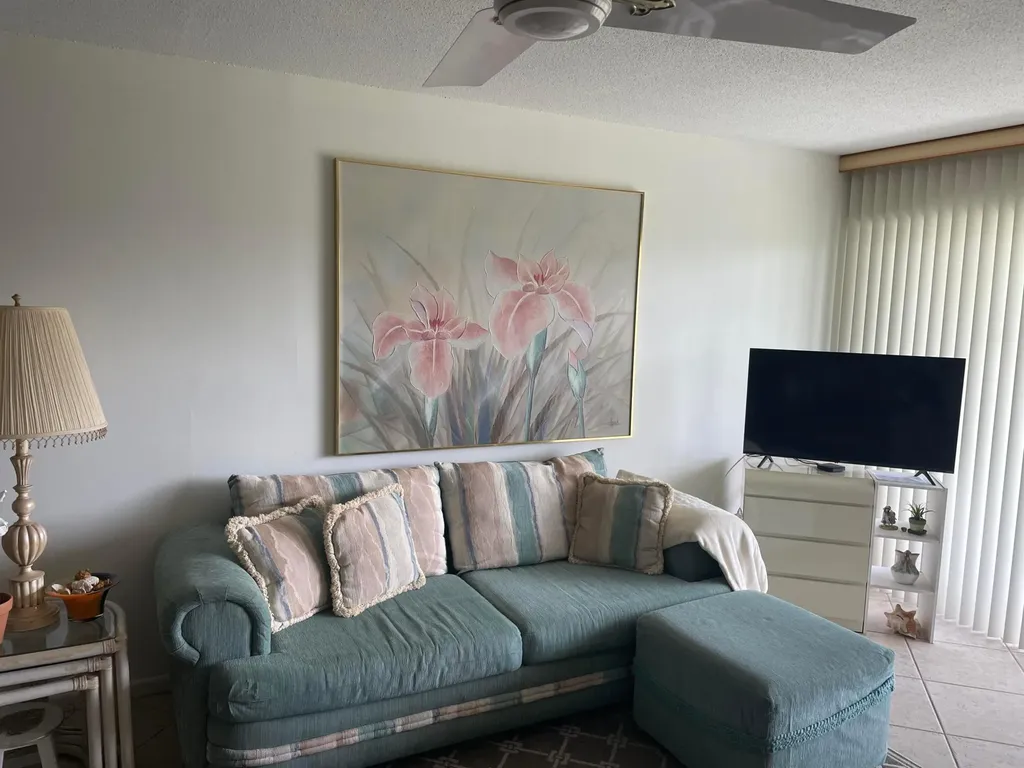 506 Davis Road Palm Springs FL 33461
