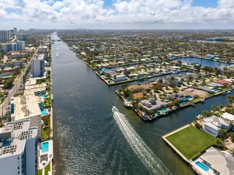 2748 NE 10th Street Pompano Beach FL 33062