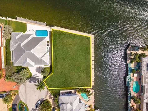 2748 NE 10th Street Pompano Beach FL 33062