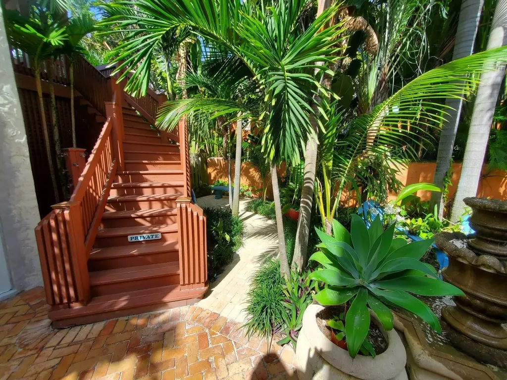226 NE 1st Avenue Delray Beach FL 33444