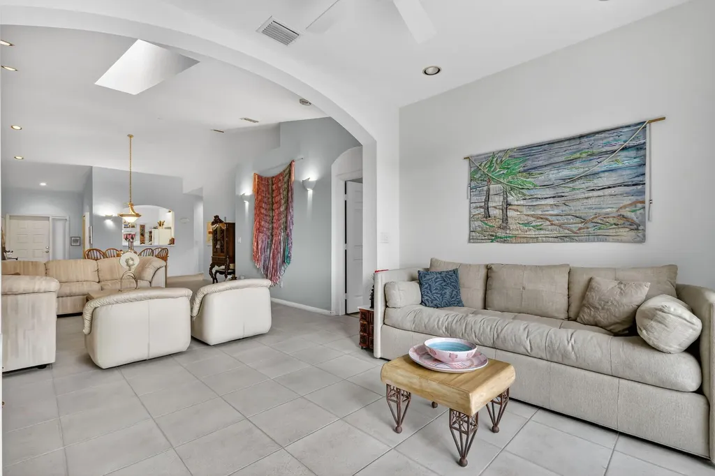 9848 Crescent View Drive S Boynton Beach FL 33437
