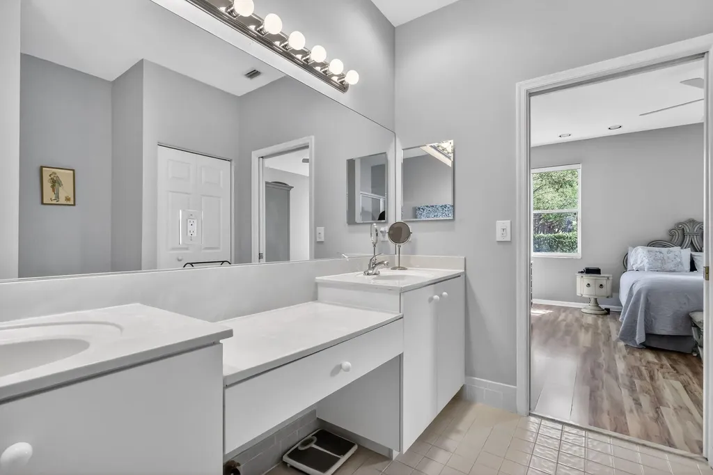 9848 Crescent View Drive S Boynton Beach FL 33437