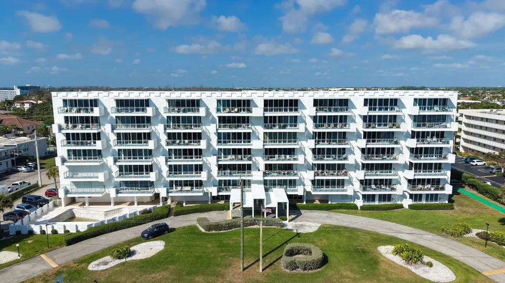 3051 S Ocean Boulevard Boca Raton FL 33432