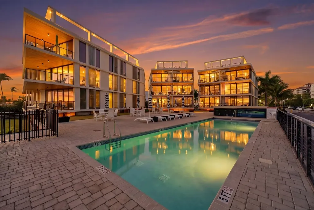 106 Inlet Way Palm Beach Shores FL 33404