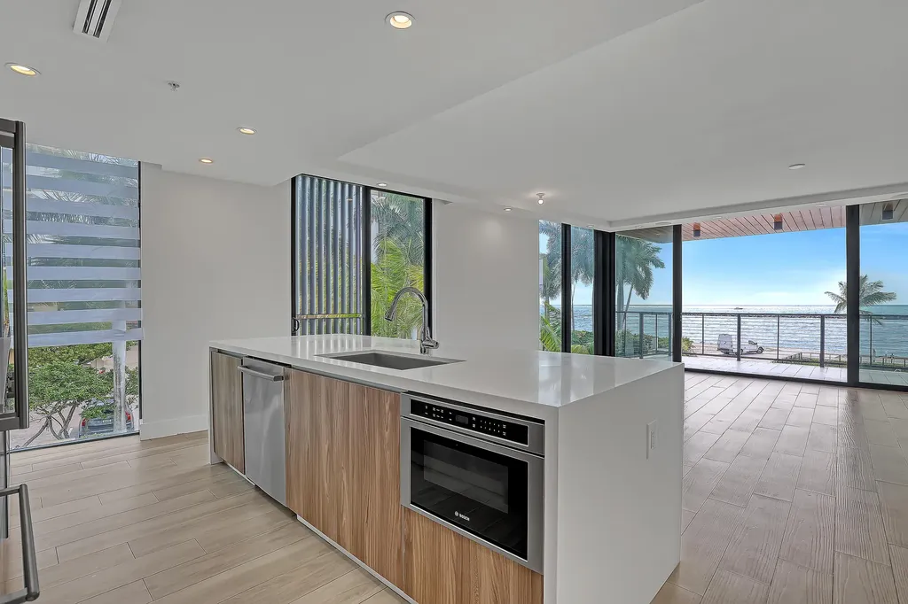 106 Inlet Way Palm Beach Shores FL 33404