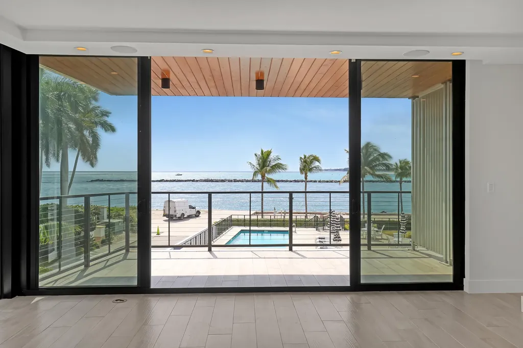 106 Inlet Way Palm Beach Shores FL 33404