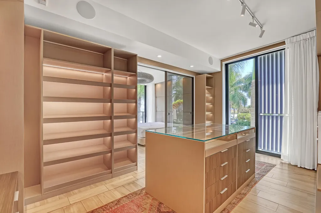 106 Inlet Way Palm Beach Shores FL 33404