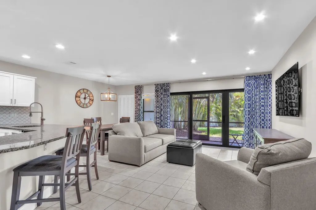 1605 S Us Highway 1 Jupiter FL 33477