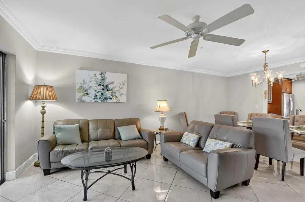 250 NE 20th Street Boca Raton FL 33431