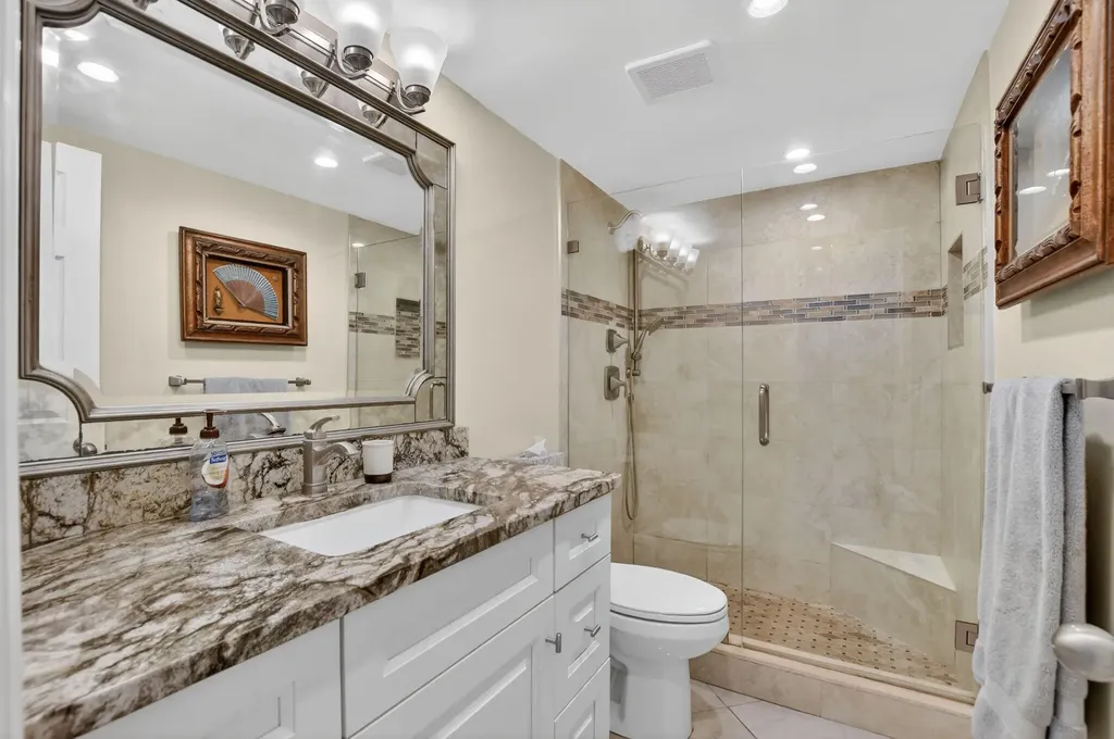 250 NE 20th Street Boca Raton FL 33431