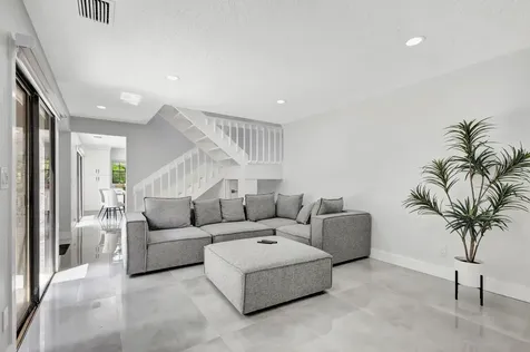355 Prestwick Circle Palm Beach Gardens FL 33418