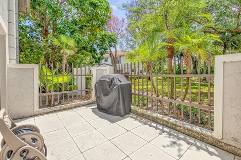 355 Prestwick Circle Palm Beach Gardens FL 33418