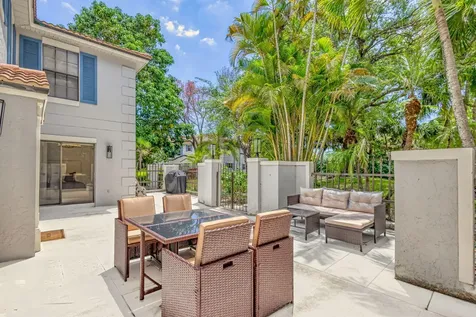 355 Prestwick Circle Palm Beach Gardens FL 33418