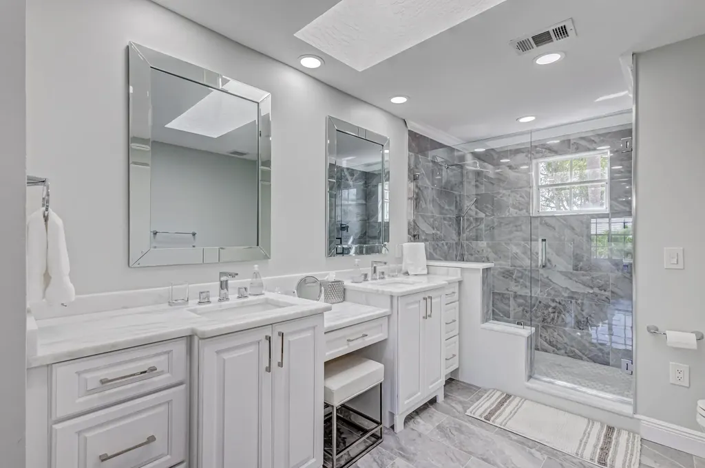 17 Selby Lane Palm Beach Gardens FL 33418