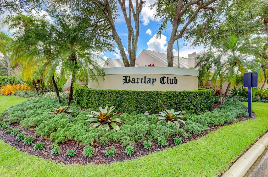 17 Selby Lane Palm Beach Gardens FL 33418