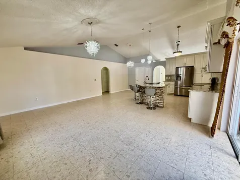 125 SW Donna Terrace Port St Lucie FL 34984