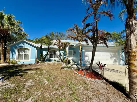 125 SW Donna Terrace Port St Lucie FL 34984