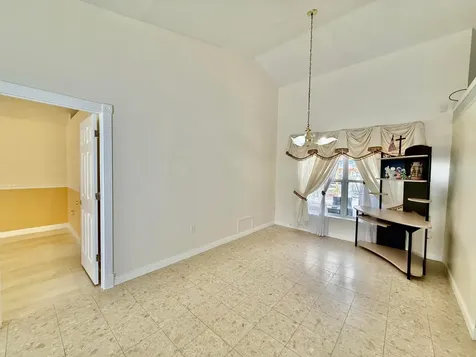 125 SW Donna Terrace Port St Lucie FL 34984