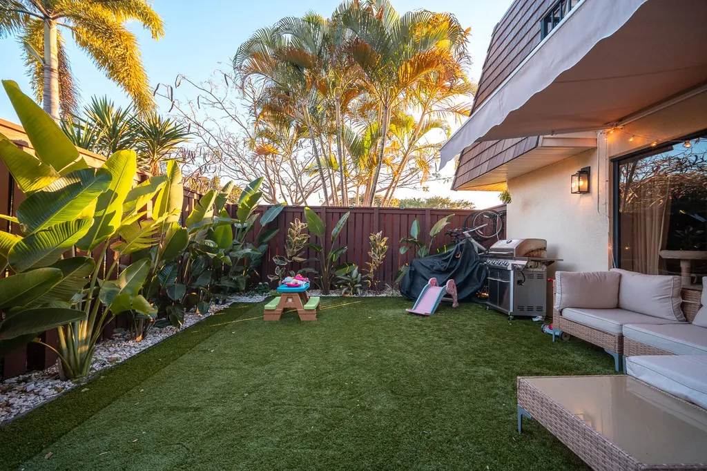 2780 SW 15th Street Deerfield Beach FL 33442