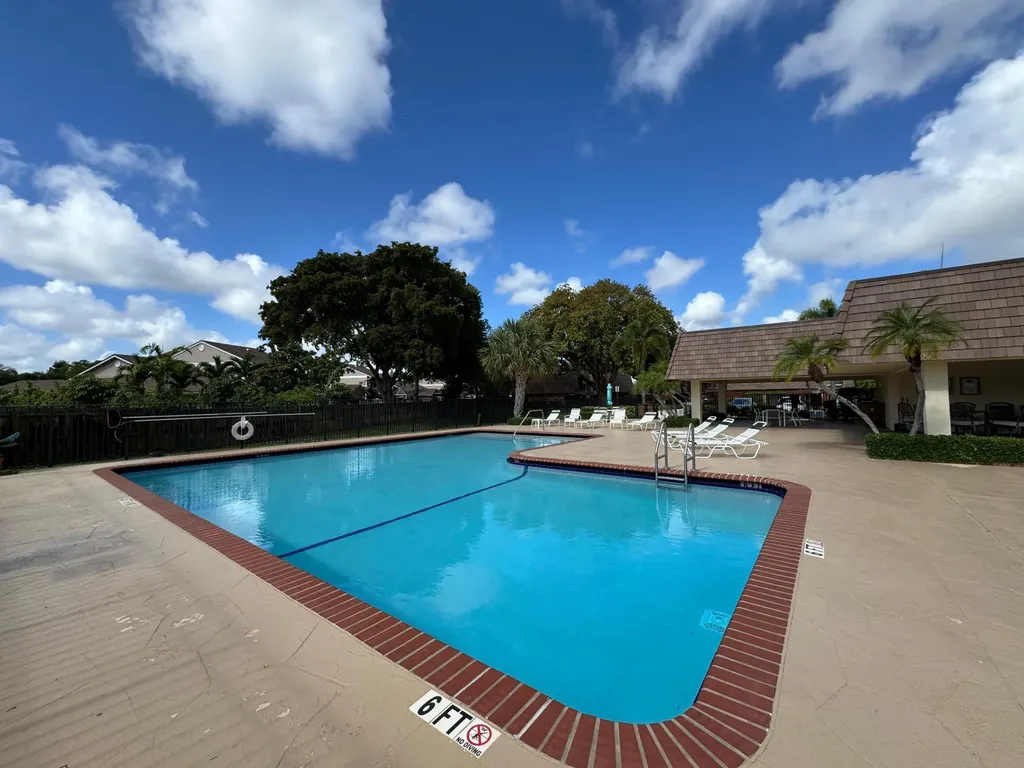 2780 SW 15th Street Deerfield Beach FL 33442