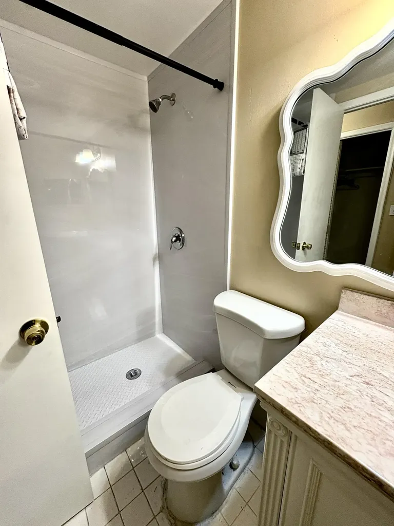 39 Waltham B West Palm Beach FL 33417