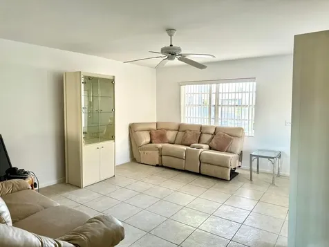 468 Capri J Delray Beach FL 33484