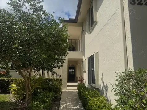 3228 Jog Park Drive Greenacres FL 33467