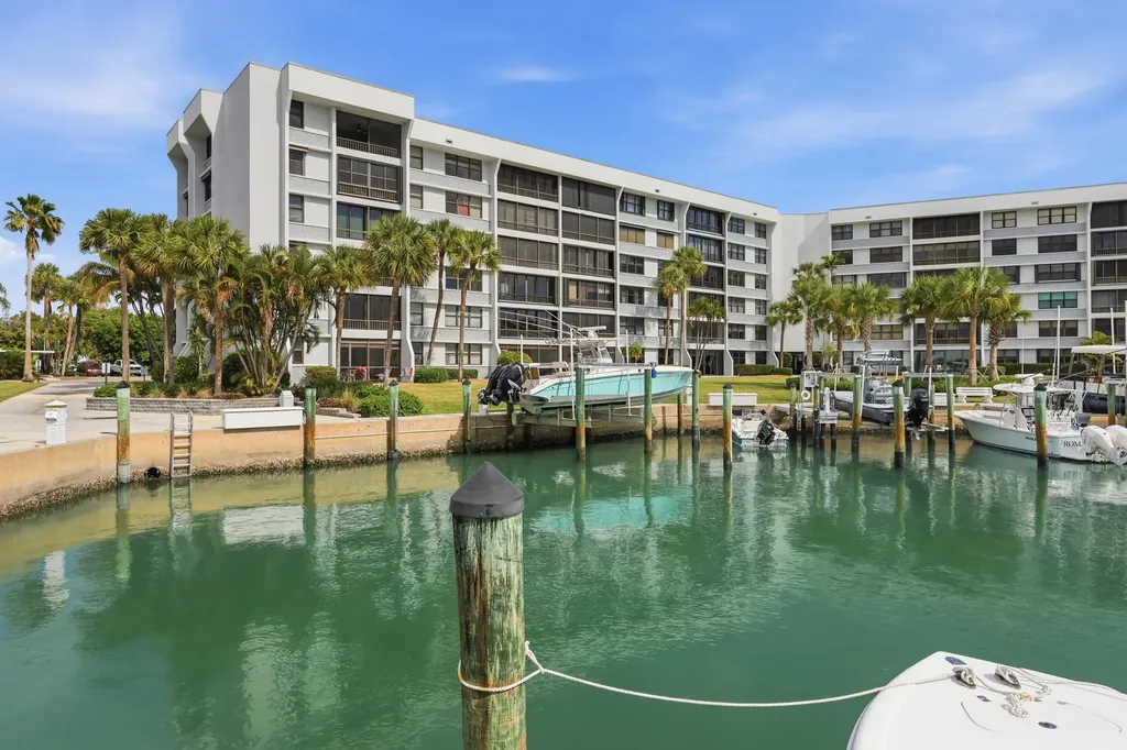1648 Jupiter Cove Drive Jupiter FL 33469