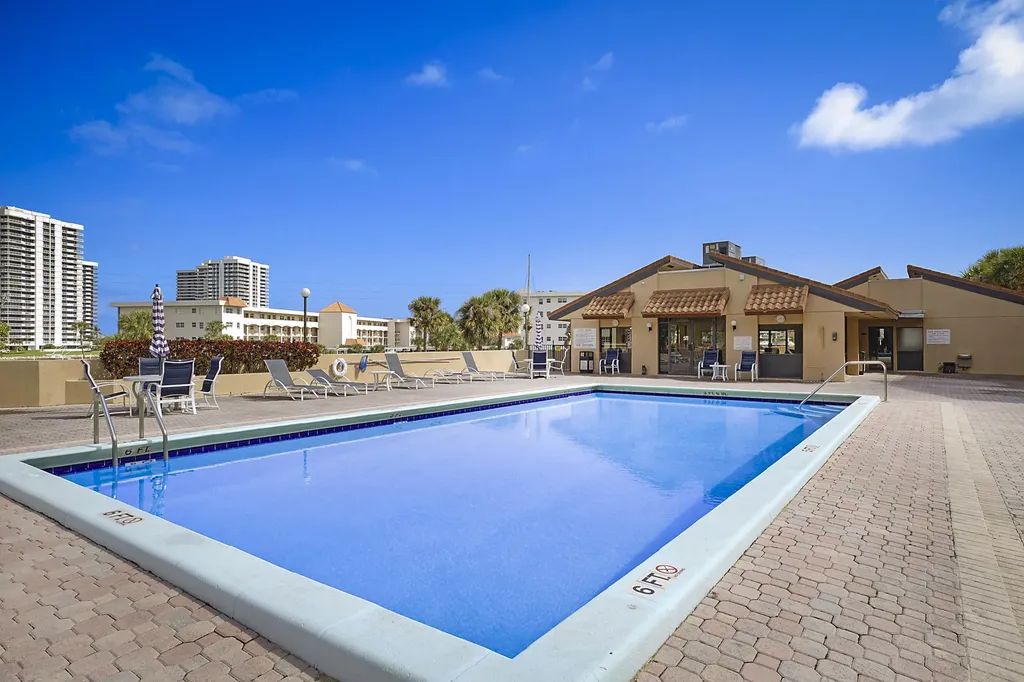 1036 Us Highway 1 North Palm Beach FL 33408