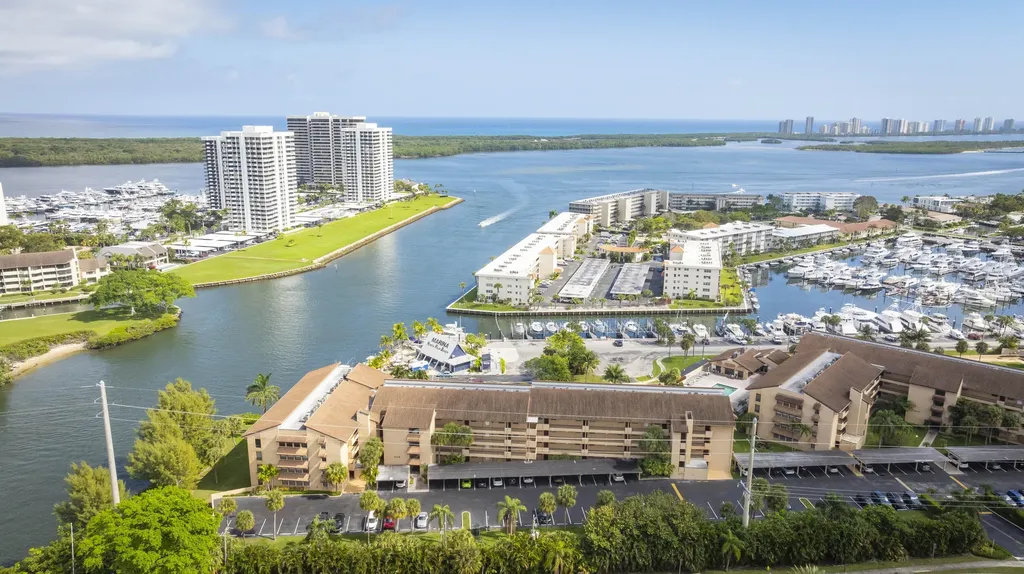 1036 Us Highway 1 North Palm Beach FL 33408