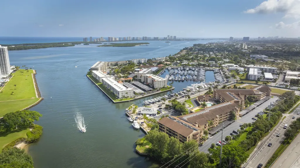 1036 Us Highway 1 North Palm Beach FL 33408